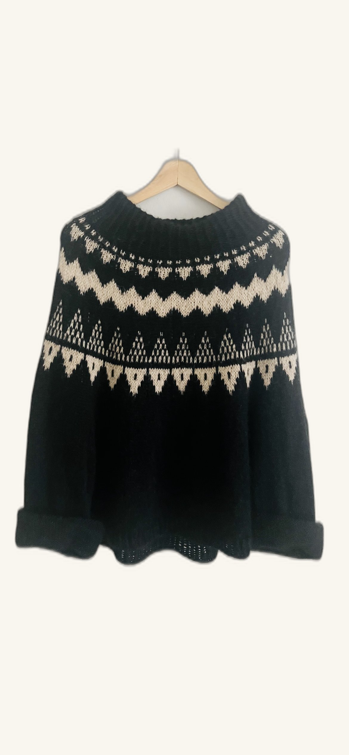 Gradient Triangle Knit